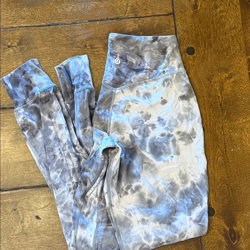 Lululemon light pink smoke joggers size 4